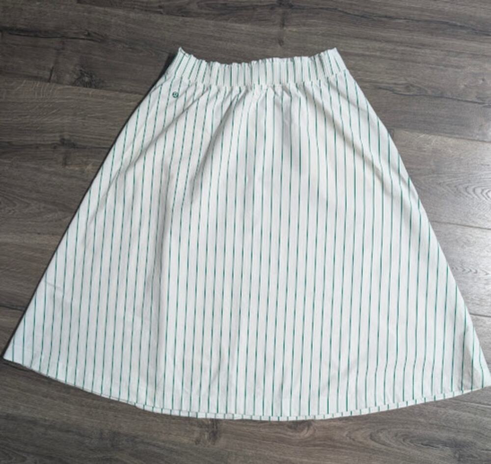 lululemon Large White Green Striped 3/4 Midi A-line Skirt Like New athletica